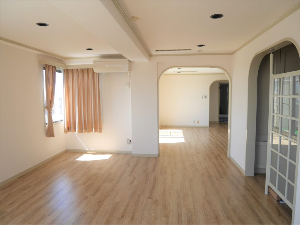 [New Price!] Over 140㎡ apartment fully reformed in the lovely