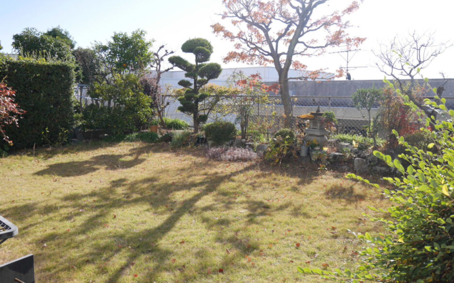 【Rented】 House with a lawn garden in Higashinada Area