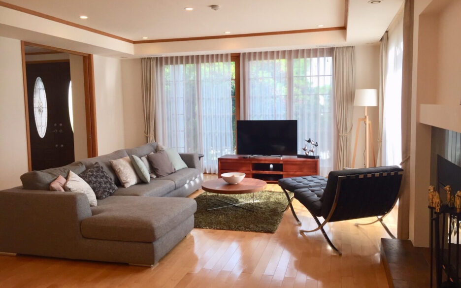 (Available From Mid-August) Western Style House, James Mountain Kobe