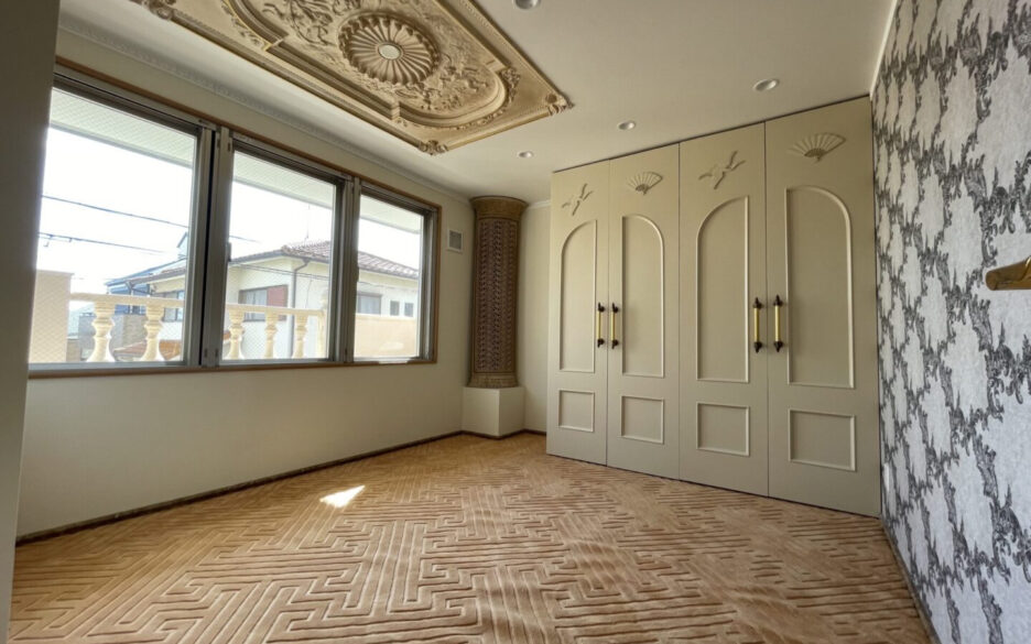 【Rented】 2nd Floor of Shewa’s Cottage Lovely, Ornate House in Nada