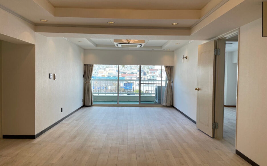 【Rented】 Newly Renovated Western style Apartment with Mountain View