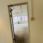 Connecting door