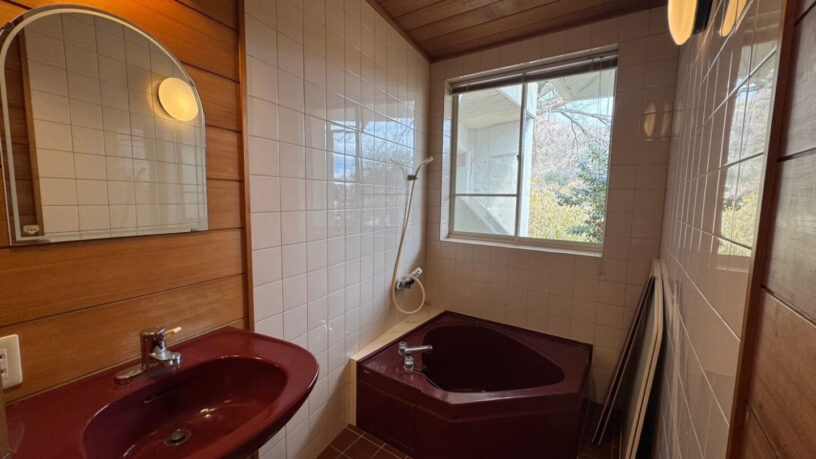 Bedroom (3) - Bathroom