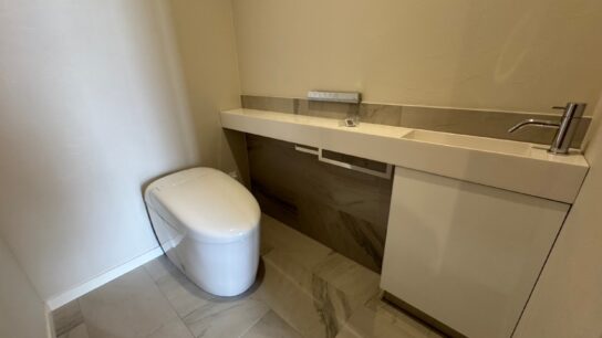 MBR Toilet