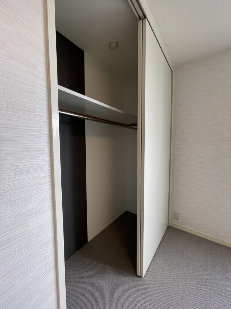 Bedroom 2 - closet