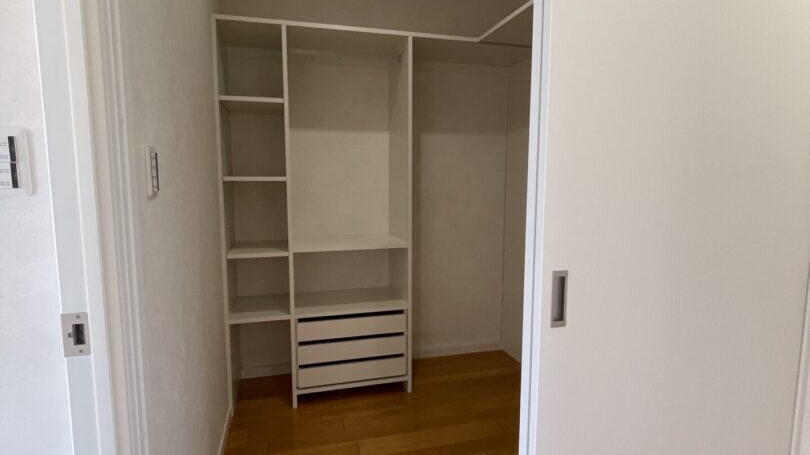 Storage (between Parlor and Living room)