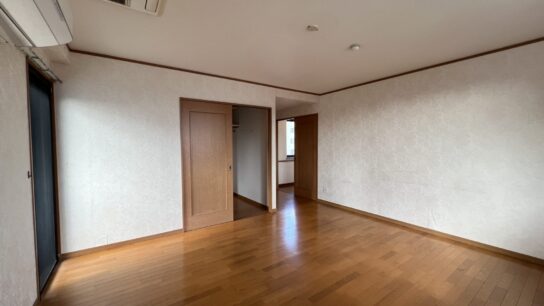 Bedroom 22.8 sqm with WIC
