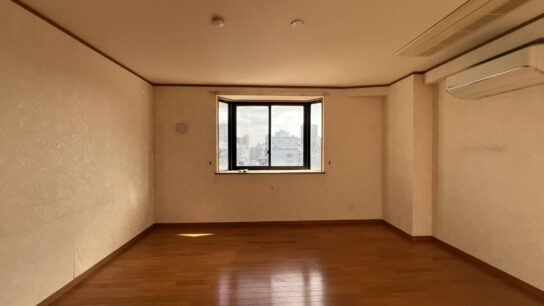 Bedroom 22.8 sqm with WIC