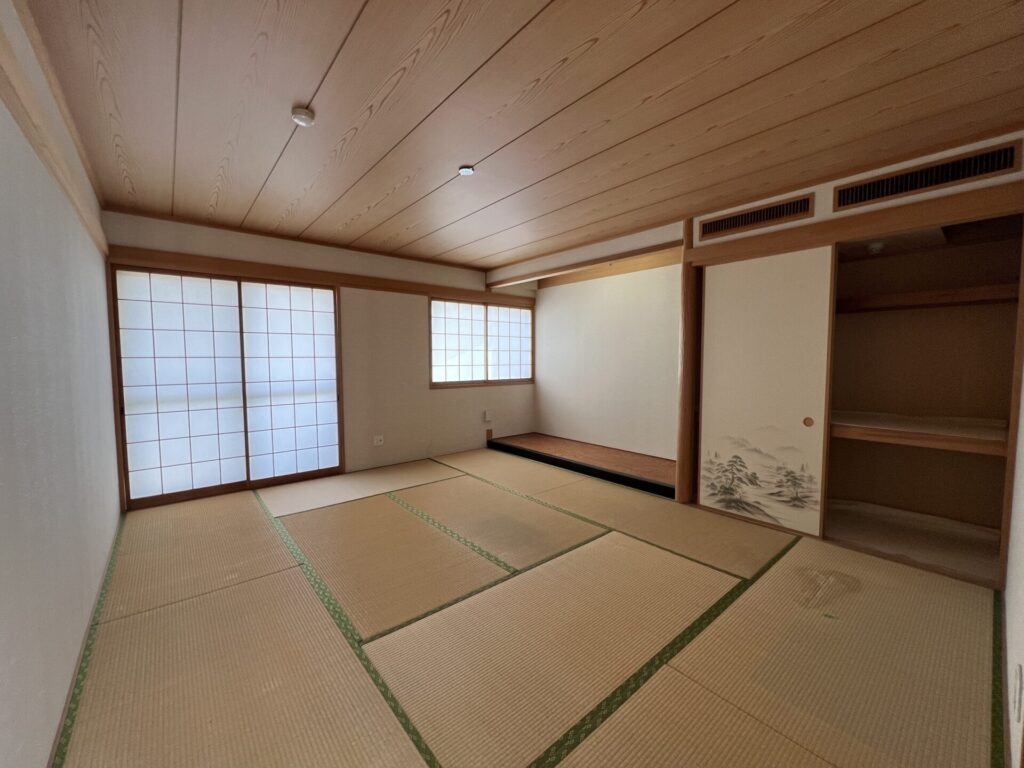 Japanese Tatami room with Tokonoma alcove and beautiful sliding doors