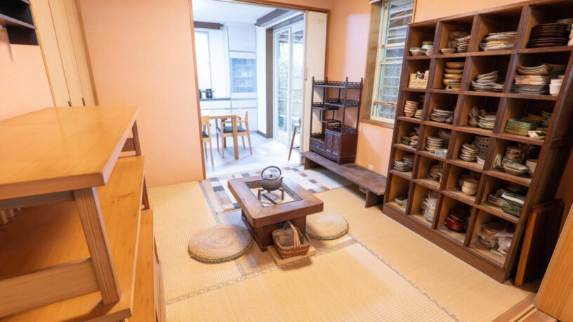 Room between dining and living-room